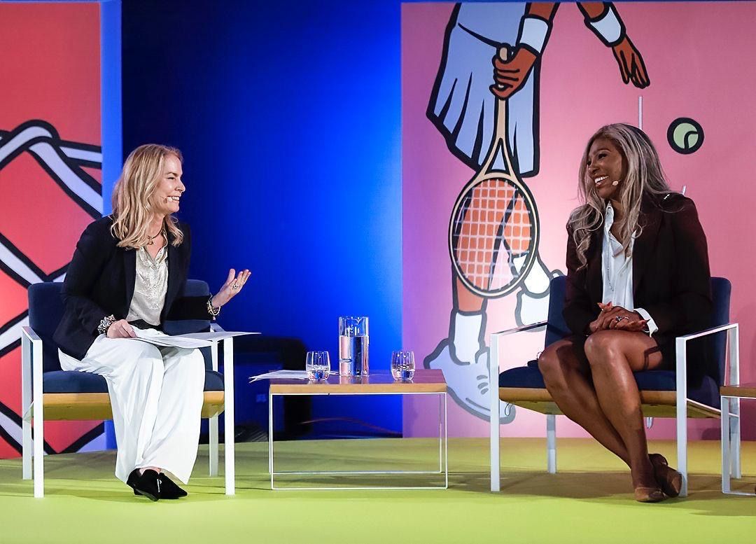 Theresa Zabell conversa con Serena Williams en Oviedo